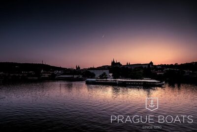 Prague Boats 3-hours Crystal Dinner Cruise - Boarding at Dvořákovo nábř. and the Pace of the Evening