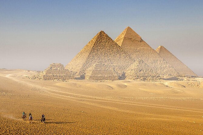 Private Guided Day Tour: Giza Pyramids, Egyptian Museum and Nile Dinner Cruise - Key highlights worth caring about
