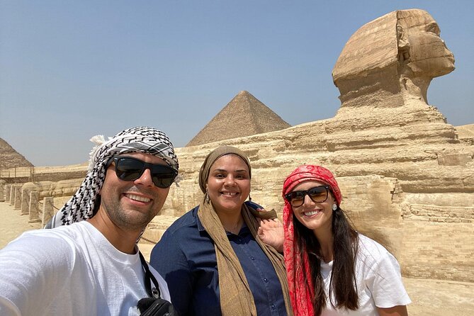 Private Guided Day Tour: Giza Pyramids, Egyptian Museum and Nile Dinner Cruise - Tips to get the most out of the day