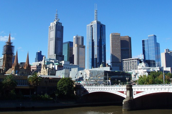 Private Romantic Melbourne Dinner Cruise for 2 - Beer, wine, and soft drinks: included pairing without extra decisions