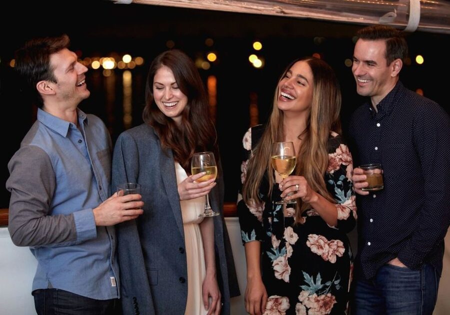 San Diego: New Year's Eve Gourmet Brunch or Dinner Cruise - The drink plan: toast, bottomless Champagne, and pay-as-you-go options