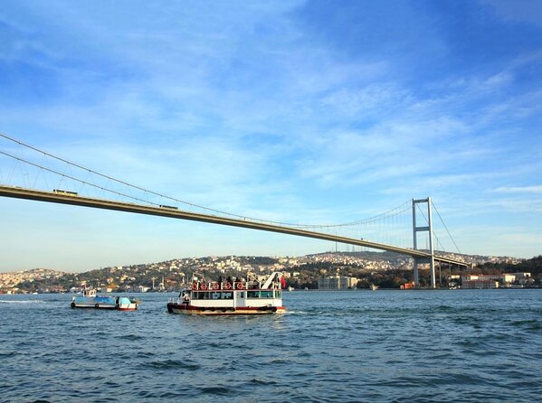 Stage Front Bosphorus Dinner Cruise with Pickup & Drinks included - Key things to know before you go