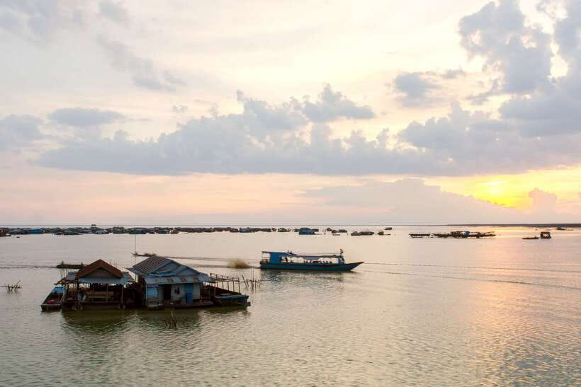 Sunset Dinner Tour: Tonle Sap Lake Floating Village - Sunset Deck Reality Check: Overcast Still Works