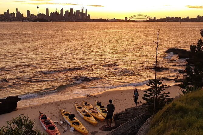 Sydney Harbour Sunset Dinner Paddle - Back to Rose Bay after dinner: the return paddle in sunset light