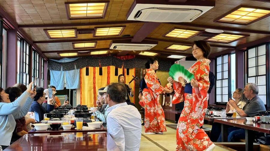 Tokyo: Dance Show & Performance Dinner Cruise & Tokyo Tower - Tokyo Tower Night: 150m Main Deck Views and Festival Dance Show