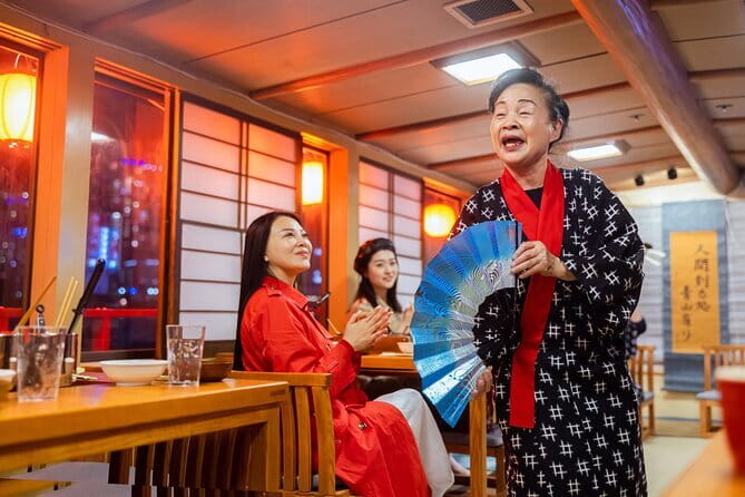 Tokyo Limited-Date Cherry Blossom Route Cruise & Show & Meal - Key highlights at a glance