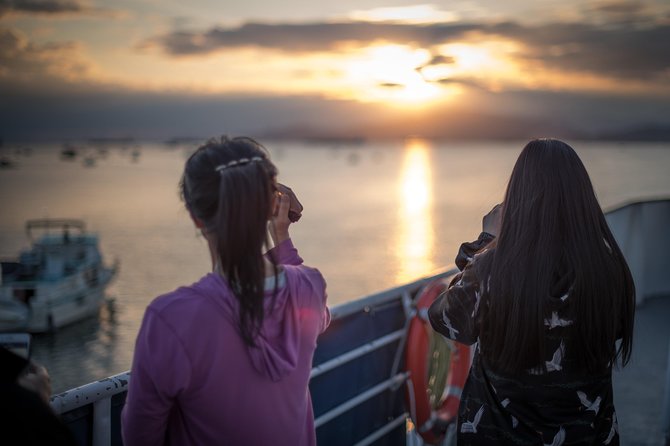 Vancouver Evening Dinner Cruise - Live Music Onboard: The Vibe Maker (Not Background Noise)