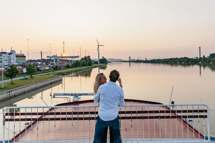 Vienna: 3-Course Evening Dinner Cruise - What’s Included vs. What Costs Extra On Board